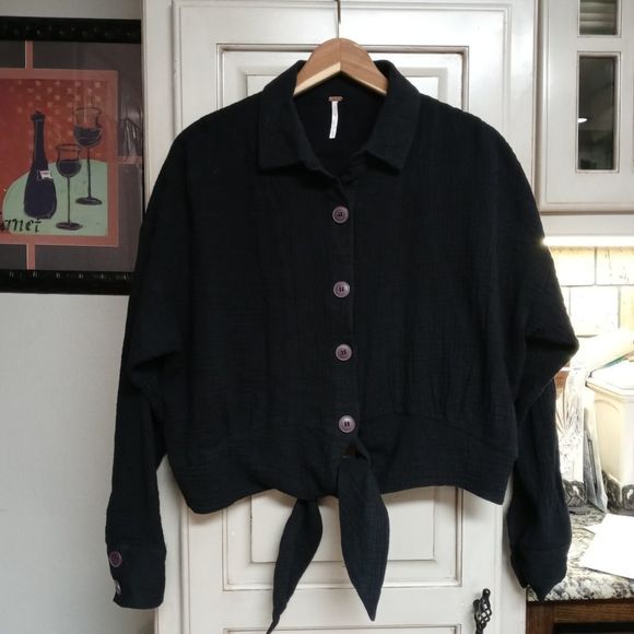 Free People 'Sun Streaks' Tie Front Top - Picture 5 of 12